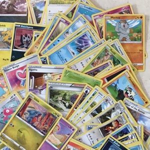 Pokemon Cards 2016 - 2022 Lot Of 100 Assorted Card Assortment Authentic TCG